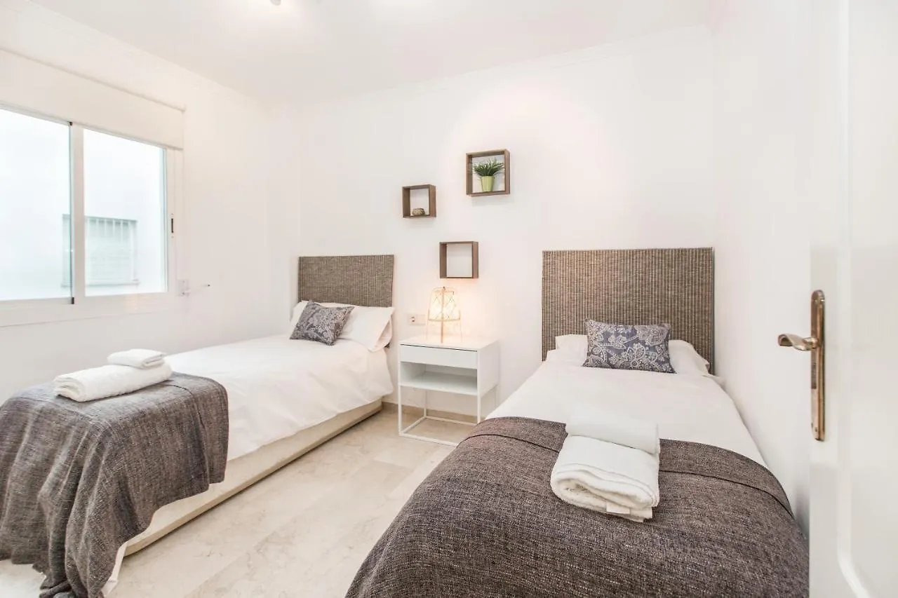 Apartment Awesome 2 Bedroom Apt With Pool And Parking In Puerto Banus - Rdr197 Marbella Spain